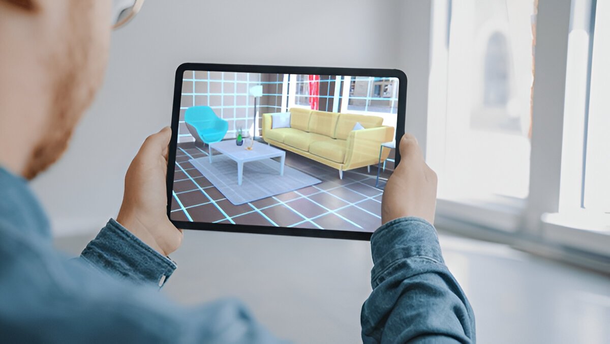 Immersive design in architecture with VR home walkthrough