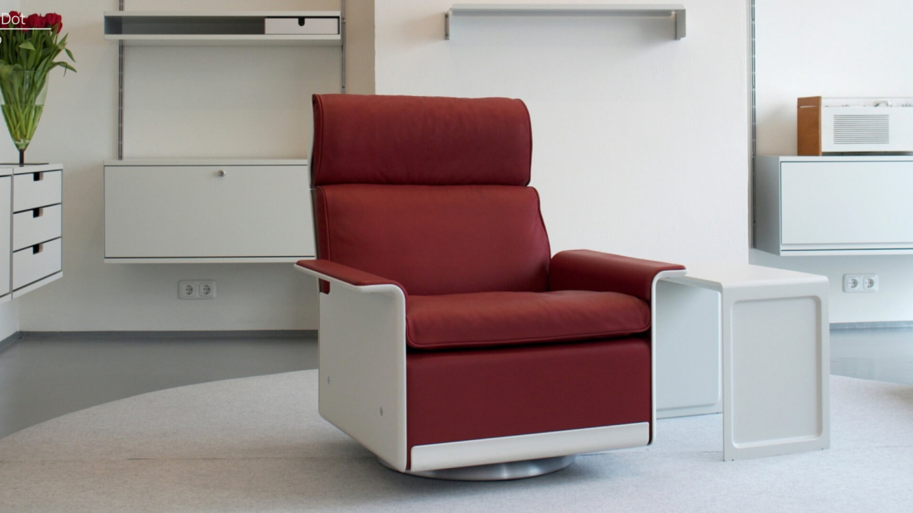 A photo of the classic 620 Chair Programme in red