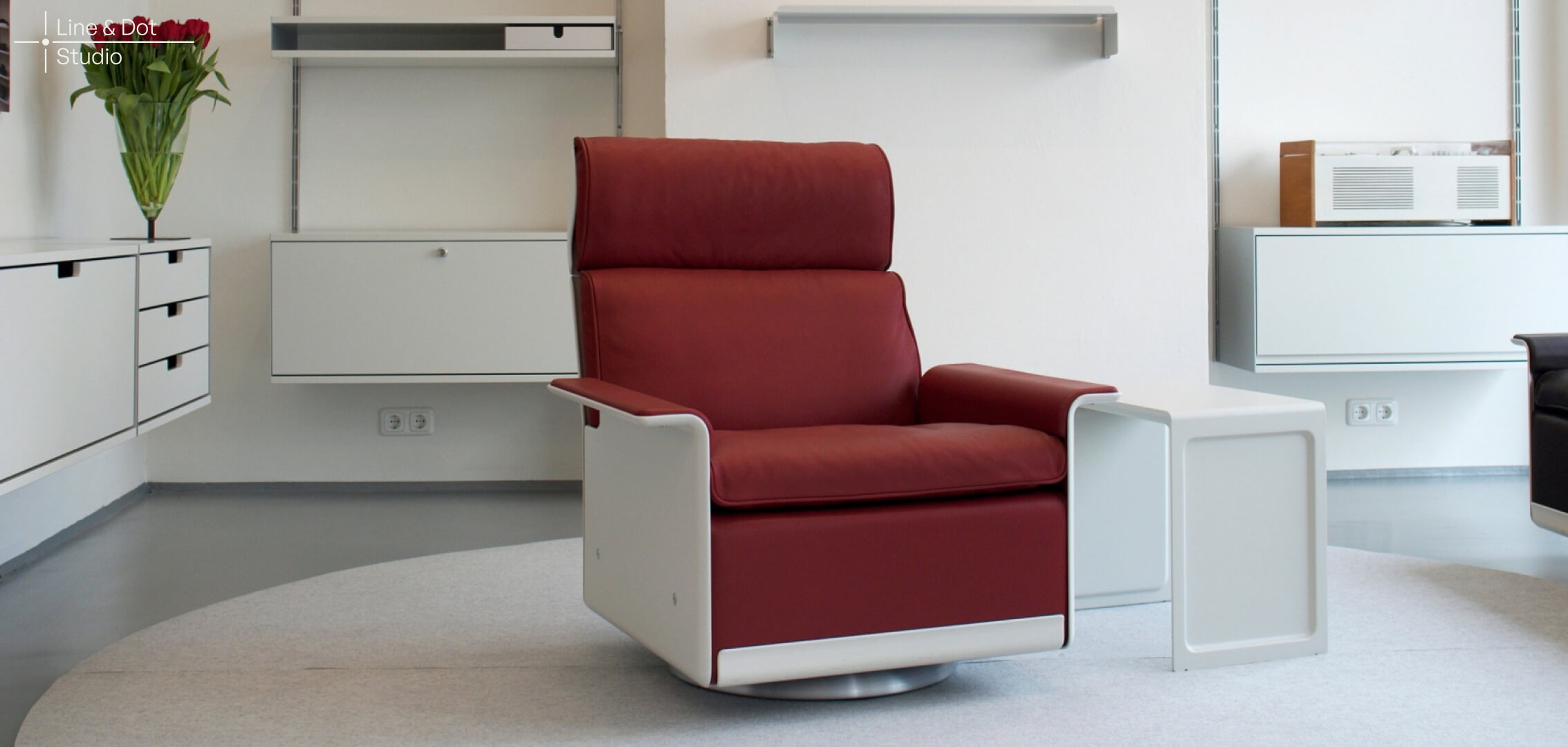 A photo of the classic 620 Chair Programme in red